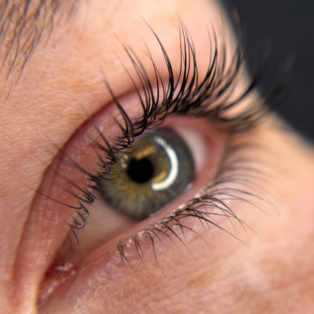 LASHLIFT BASIS TRAINING (€595,- excl. BTW)